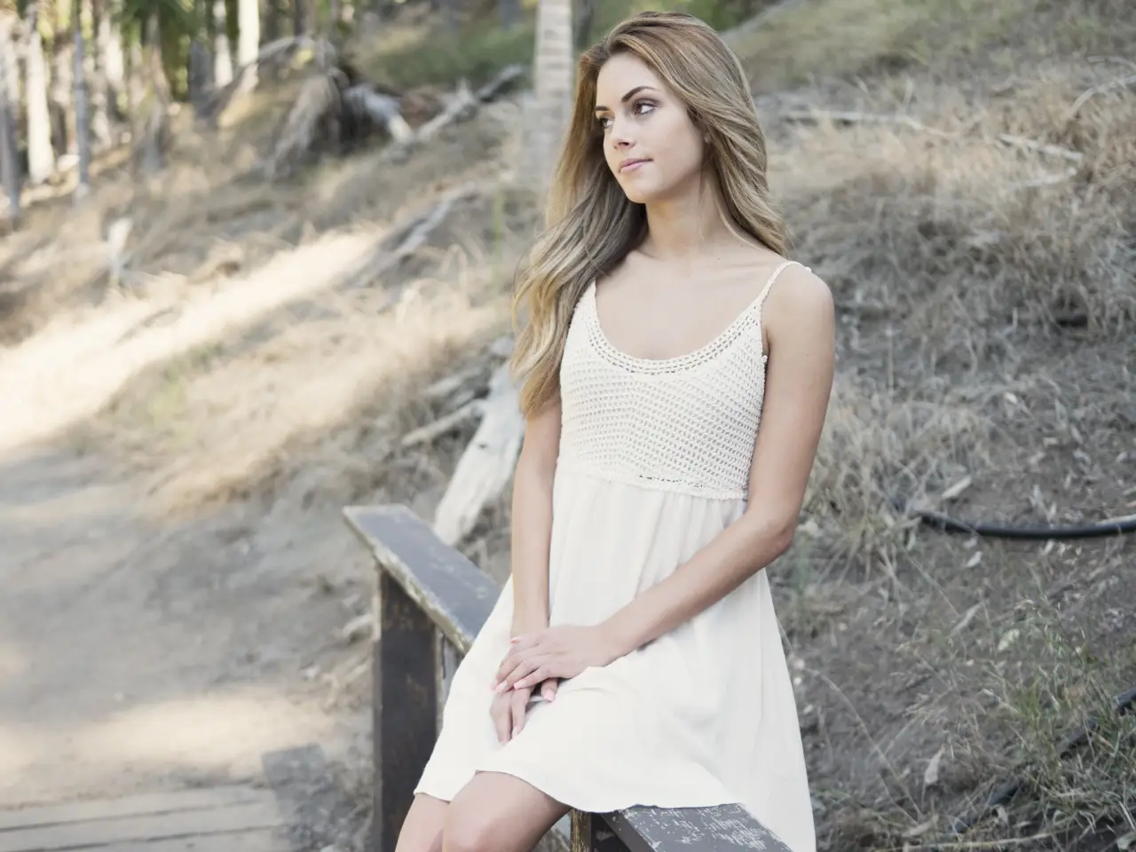 White Summer Drop Waist Dress - Obrázek 4